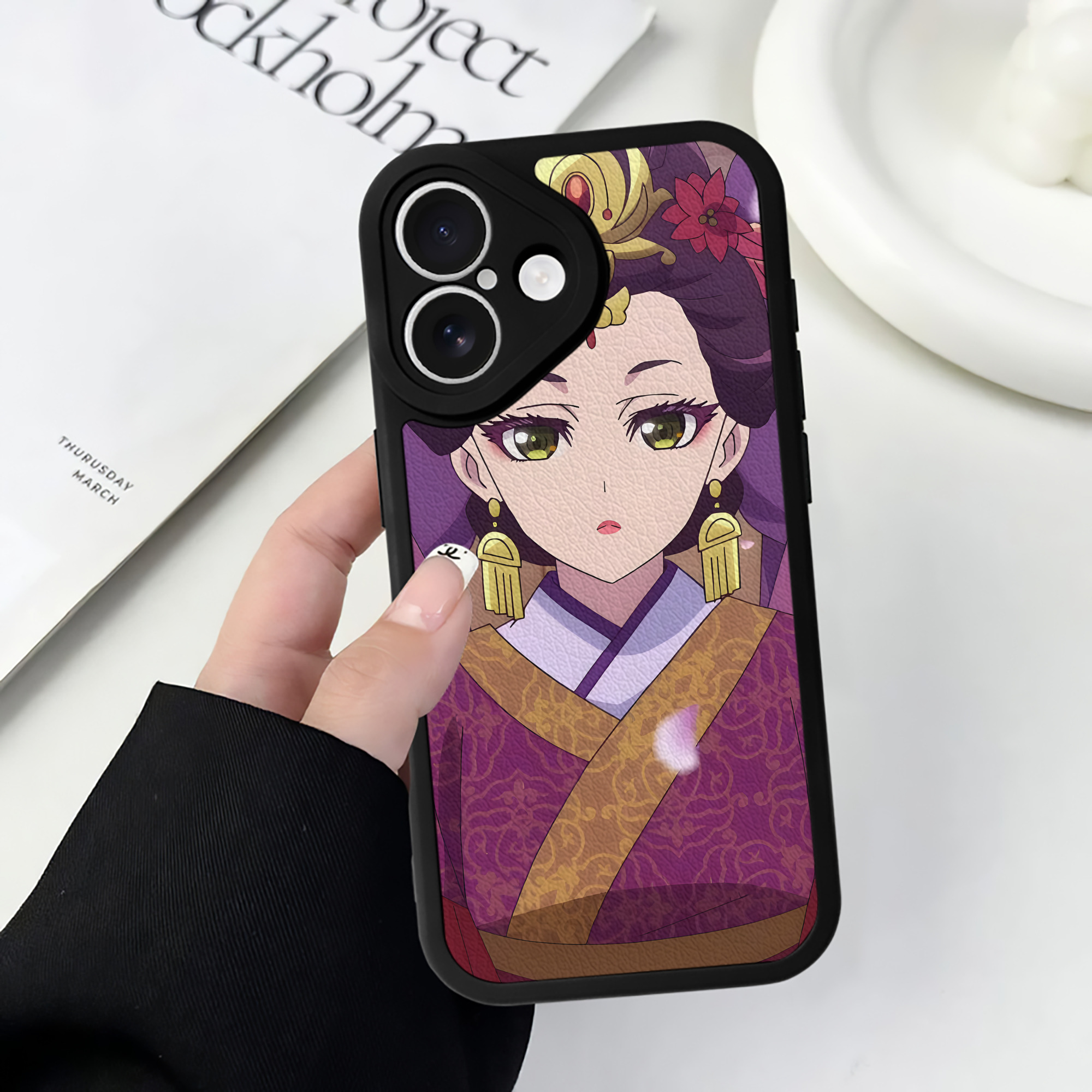 薬屋のひとりごと The Apothecary Diaries 【iPhone 16シリーズ対応】シリコンスマホケース（レザー調） 材質：シリコン